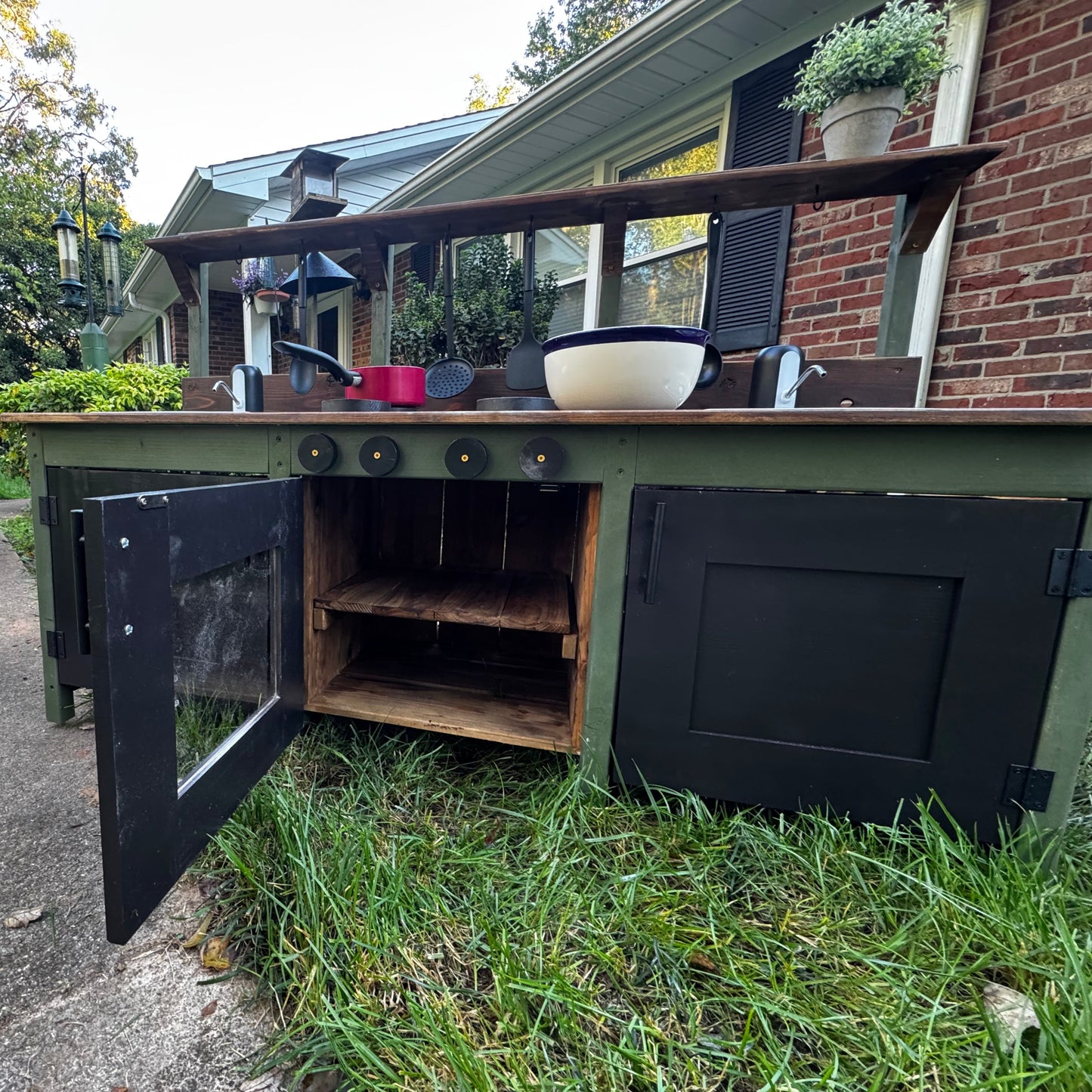 Design Your Own – Custom Mud Kitchen Request