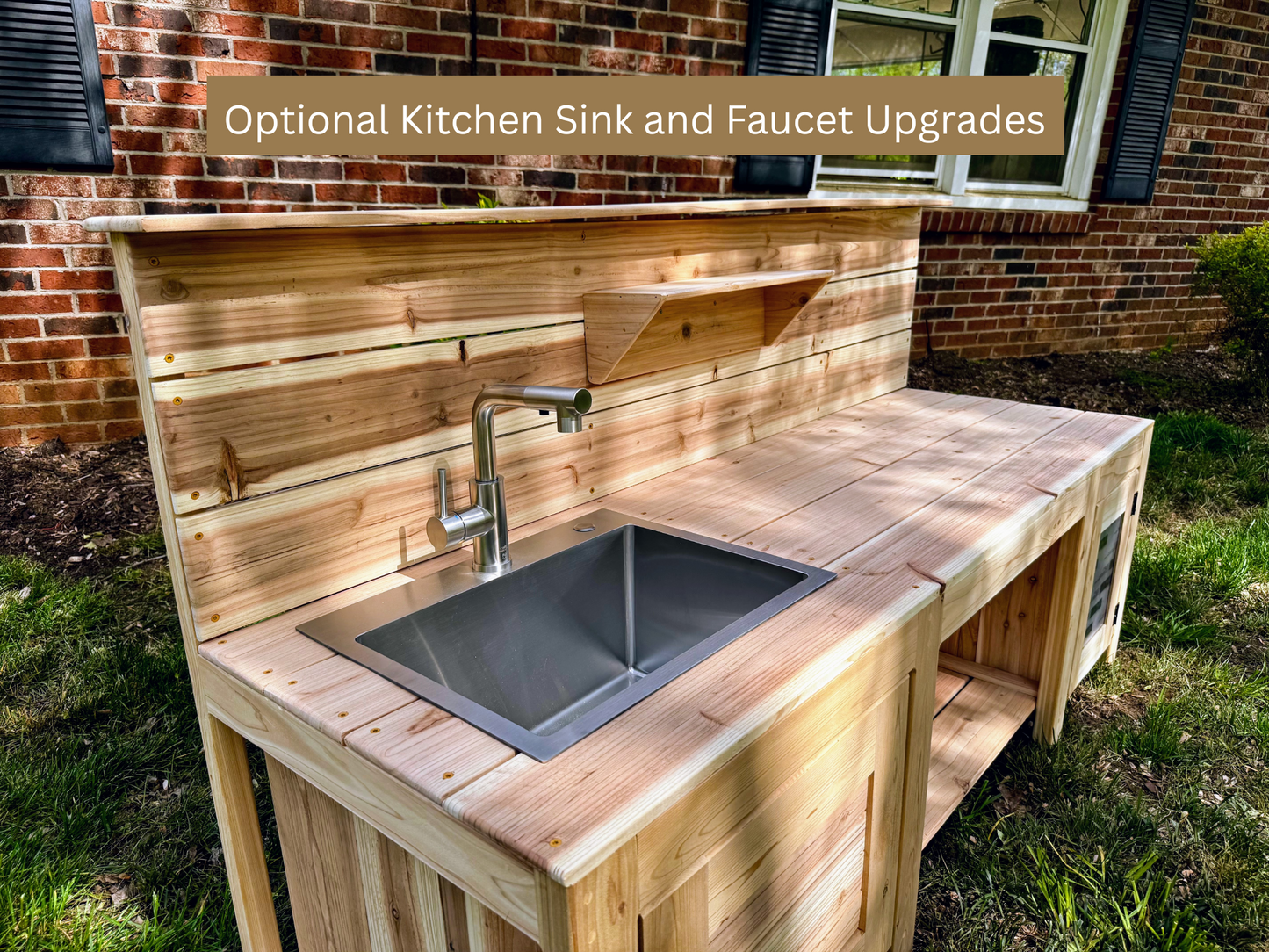 Deluxe Cedar Mud Kitchen