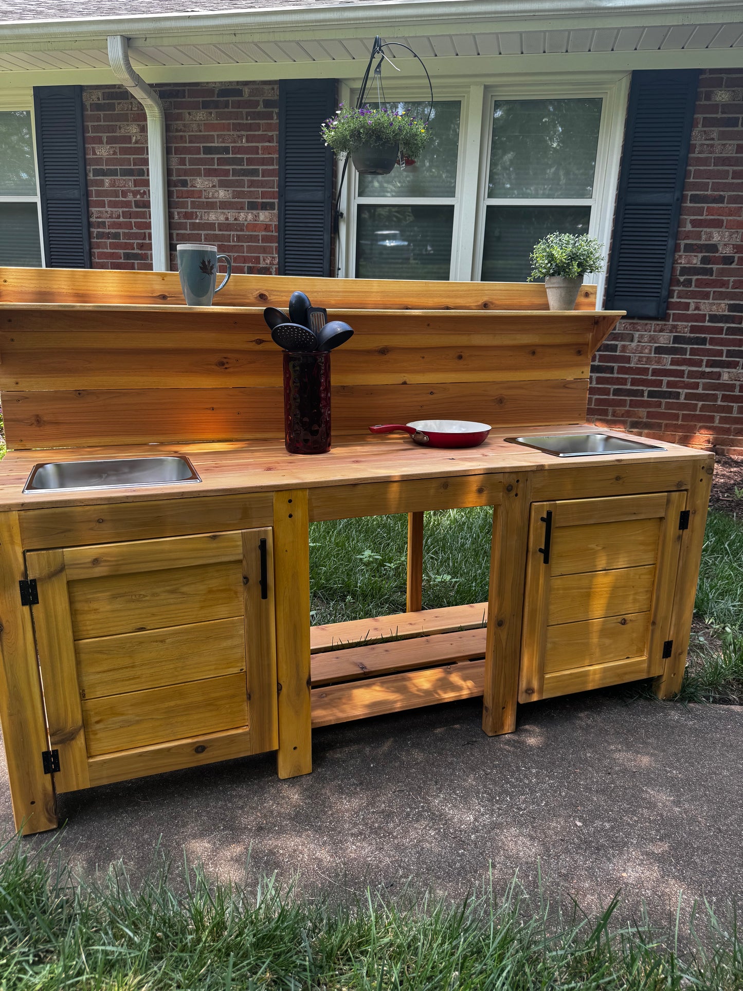 Design Your Own – Custom Mud Kitchen Request