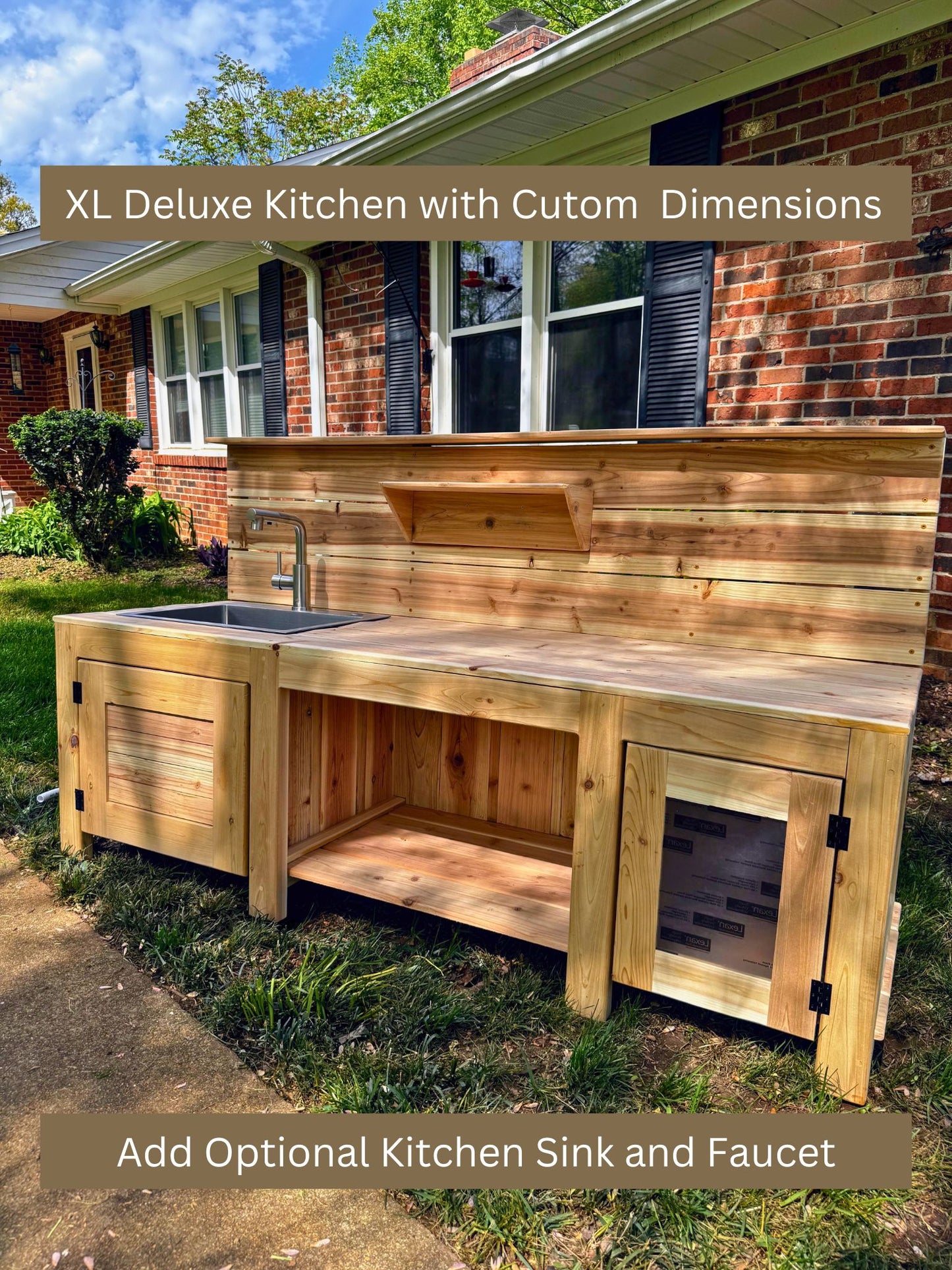 Deluxe Cedar Mud Kitchen