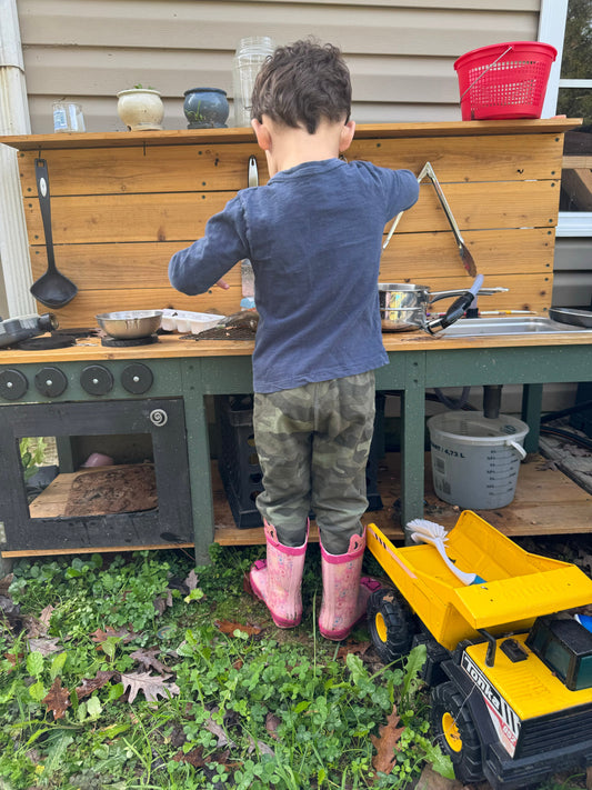 Easy Mud Kitchen Play Ideas for Every Season