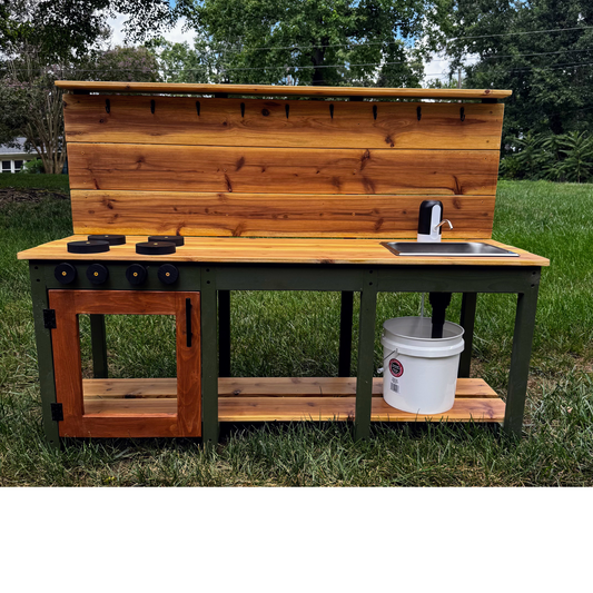 How to Choose the Right Mud Kitchen: A Parent’s Guide to Sizes, Heights & Upgrades