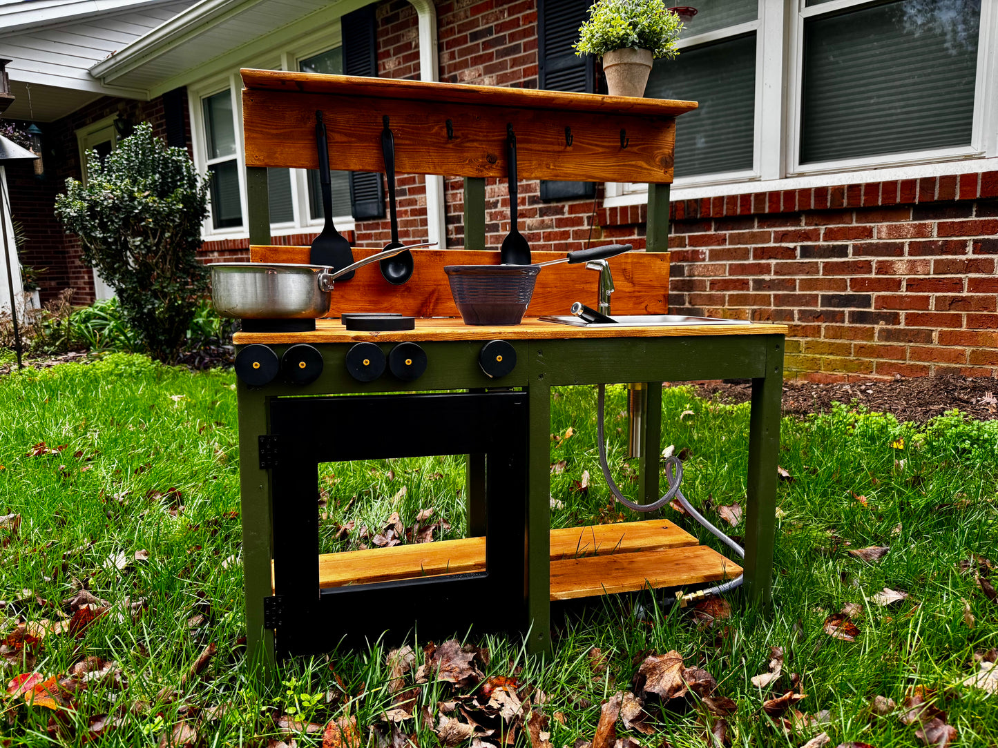 Compact Mud Kitchen- Finished or Unfinished