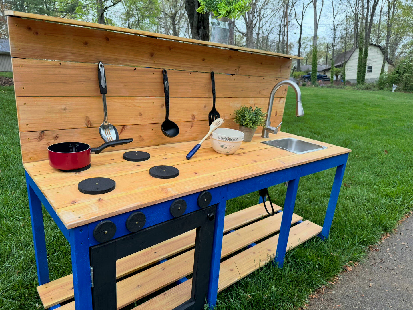 XL Kids Mud Kitchens